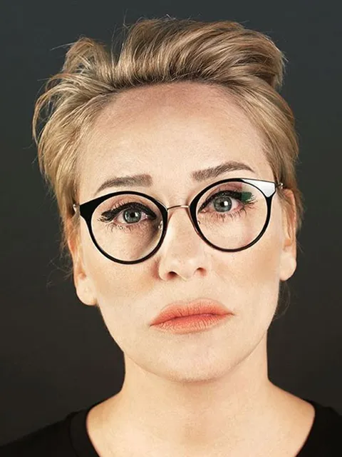Melda Gür resmi