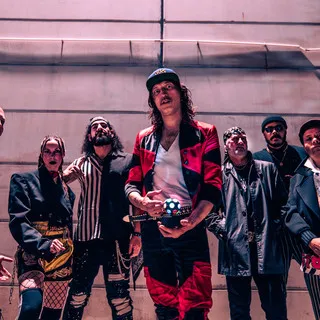 Gogol Bordello resmi