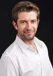 Cantuğ Turay resmi