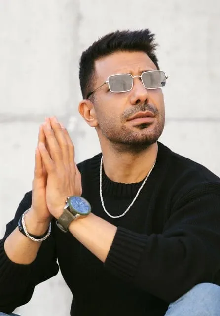 Cüneyt Tek resmi
