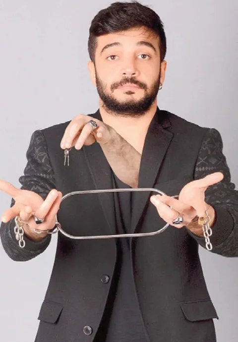 Enver Ertaş resmi