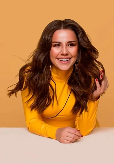 Merve Özbey resmi