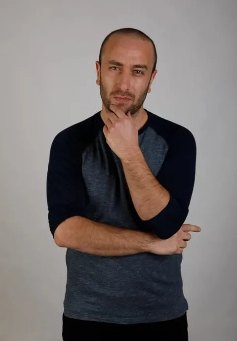 Oğuz Paşaoğlu resmi