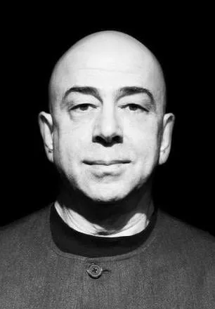 Özcan Alper resmi