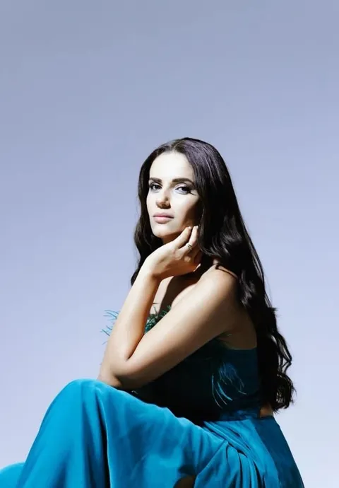 Tara Mamedova resmi