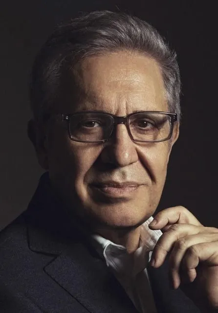 Zülfü Livaneli resmi