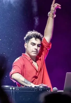 DJ Mehmet Taş 90'lar 2000'ler Türkçe Pop Gecesi card