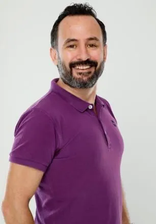 Ölünce Ara Tiyatro Oyunu card