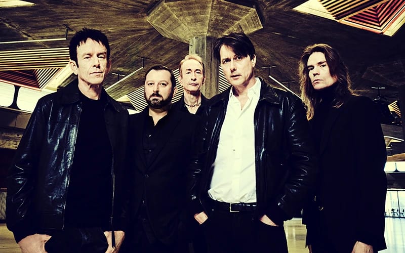 %100 Muzik Sunar: Suede