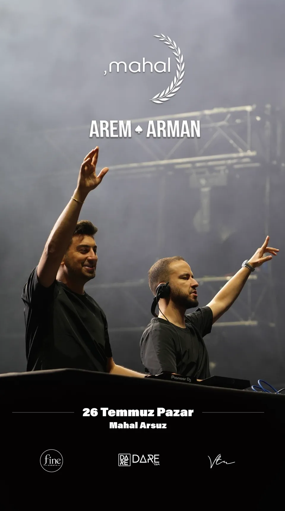 Arem Özgüç &amp; Arman Aydın / MAHAL ARSUZ card