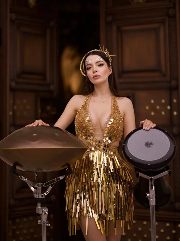 Ceren Özdemir card