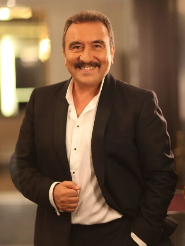 Ümit Besen card