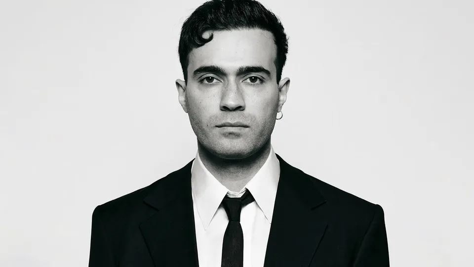 Mert Demir küçük resim