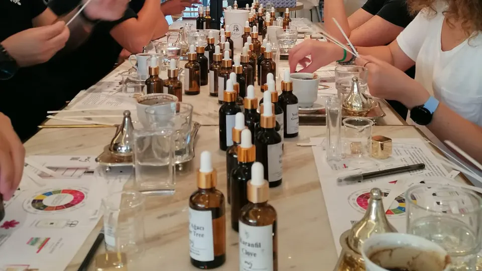Sevgiliyle Özel İmza Parfüm Workshop'u card