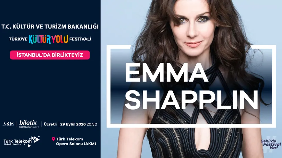 Emma Shapplin card