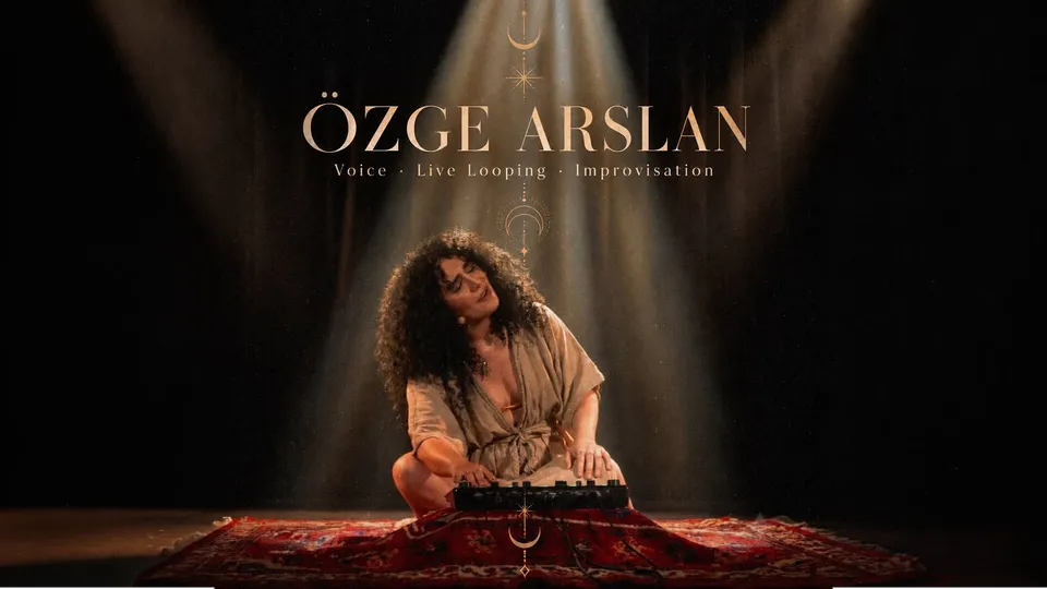 Özge Arslan card