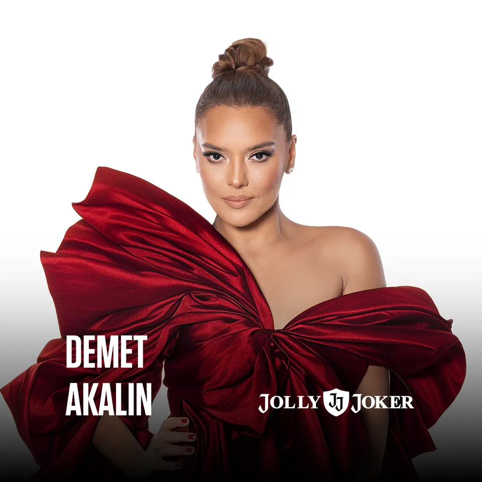 Demet Akalın card