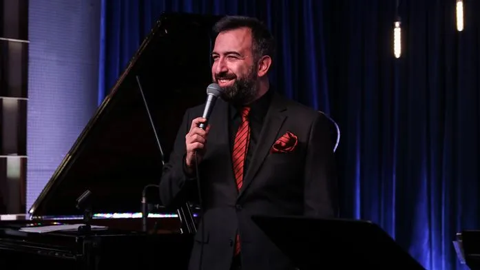Erdem Özkan “Sinatra: A Swingin’ 111 küçük resim