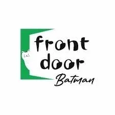Front Door Batman mekan görseli