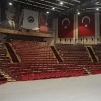 Karadeniz Teknik Üniversitesi AKM Salonu mekan görseli