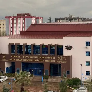 Kocaeli Süleyman Demirel Kültür Merkezi Büyük Salon mekan görseli