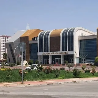 Mersin Yenişehir Belediyesi Atatürk Kültür Merkezi mekan görseli