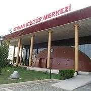 Seyhan Yaşar Kemal Kültür Merkezi - Mehmet Akif Ersoy Salonu mekan görseli